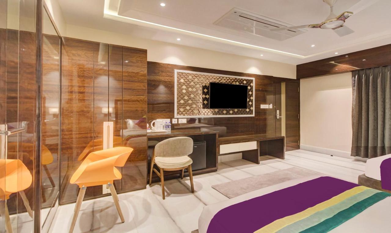 فندق Treebo Premium Tahoora International كولكاتا المظهر الخارجي الصورة